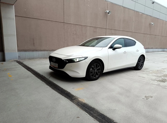 Mazda 3 cena 132000 przebieg: 51000, rok produkcji 2022 z Jordanów małe 121